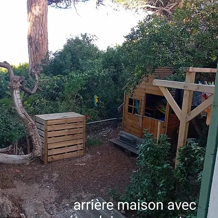 Hébergement de vacances Maison Rustique 100m Du Bord De Mer Hyères